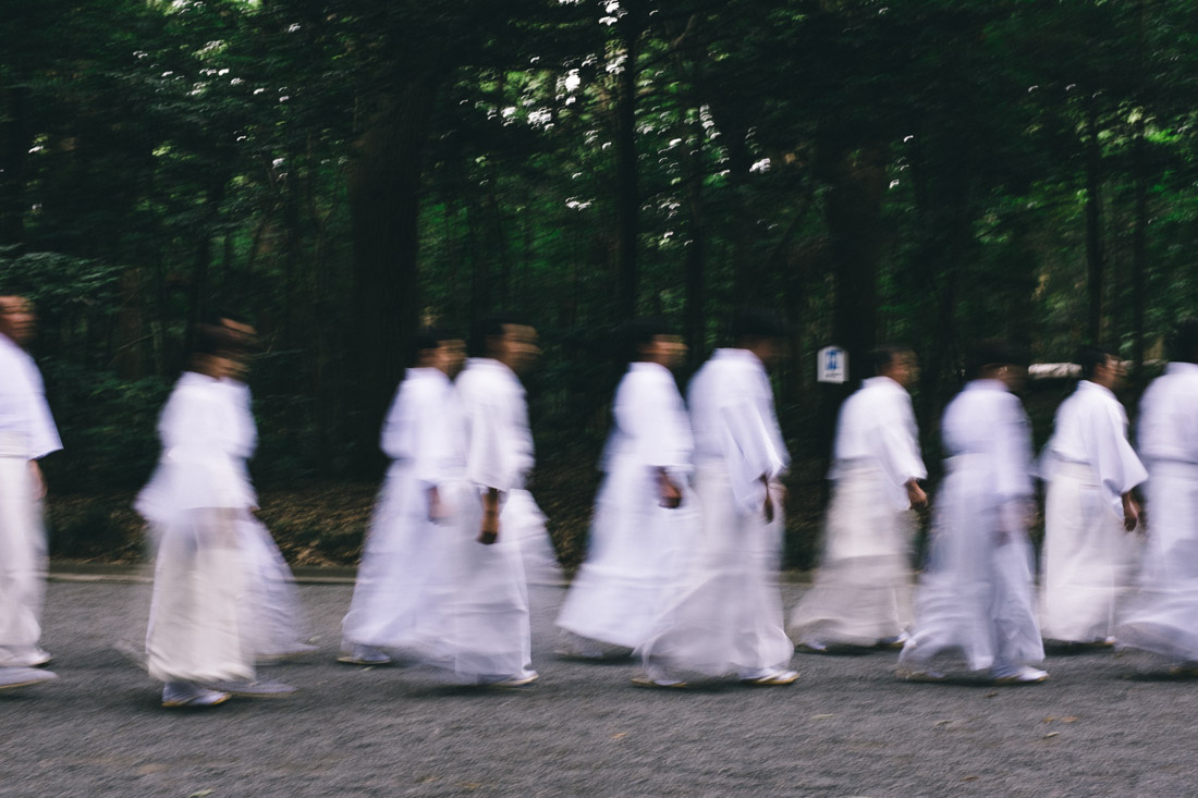 There was a ritual going on: there were dozens of people all dressed in white walking in complete silence